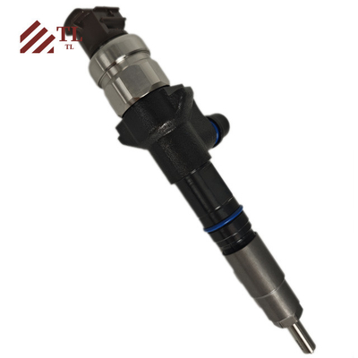1J770-53051 เครื่องฉีดเชื้อเพลิงสําหรับเครื่องยนต์ Kubota การรับประกันสูง
