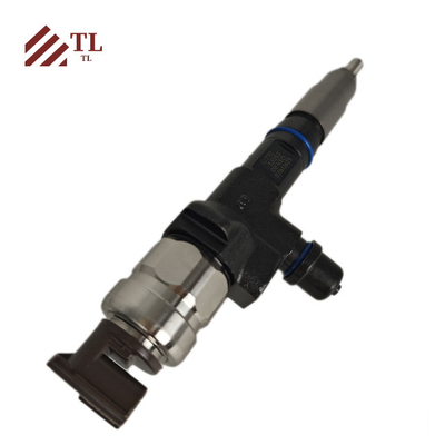 1J770-53051 เครื่องฉีดเชื้อเพลิงสําหรับเครื่องยนต์ Kubota การรับประกันสูง